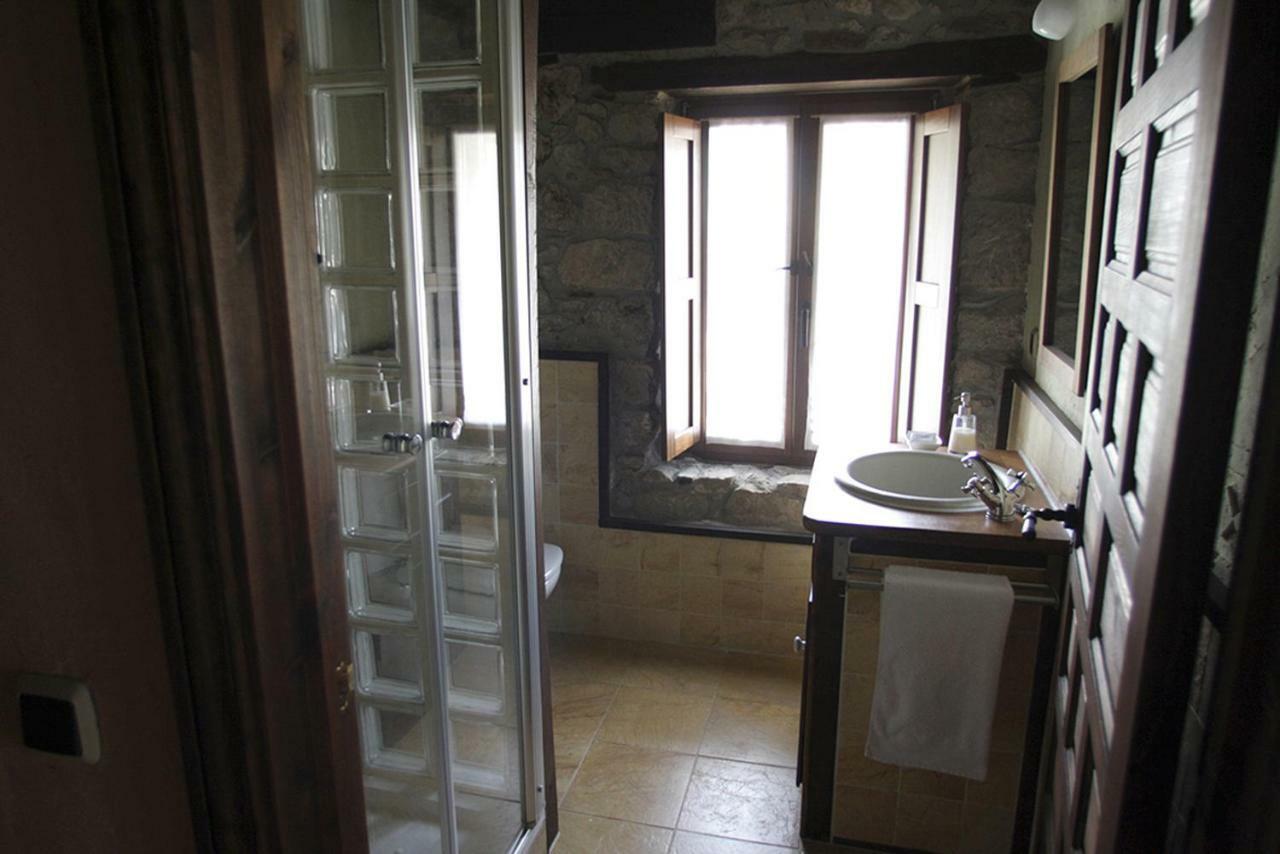 Hotel Rural Llerau Ponga Екстер'єр фото