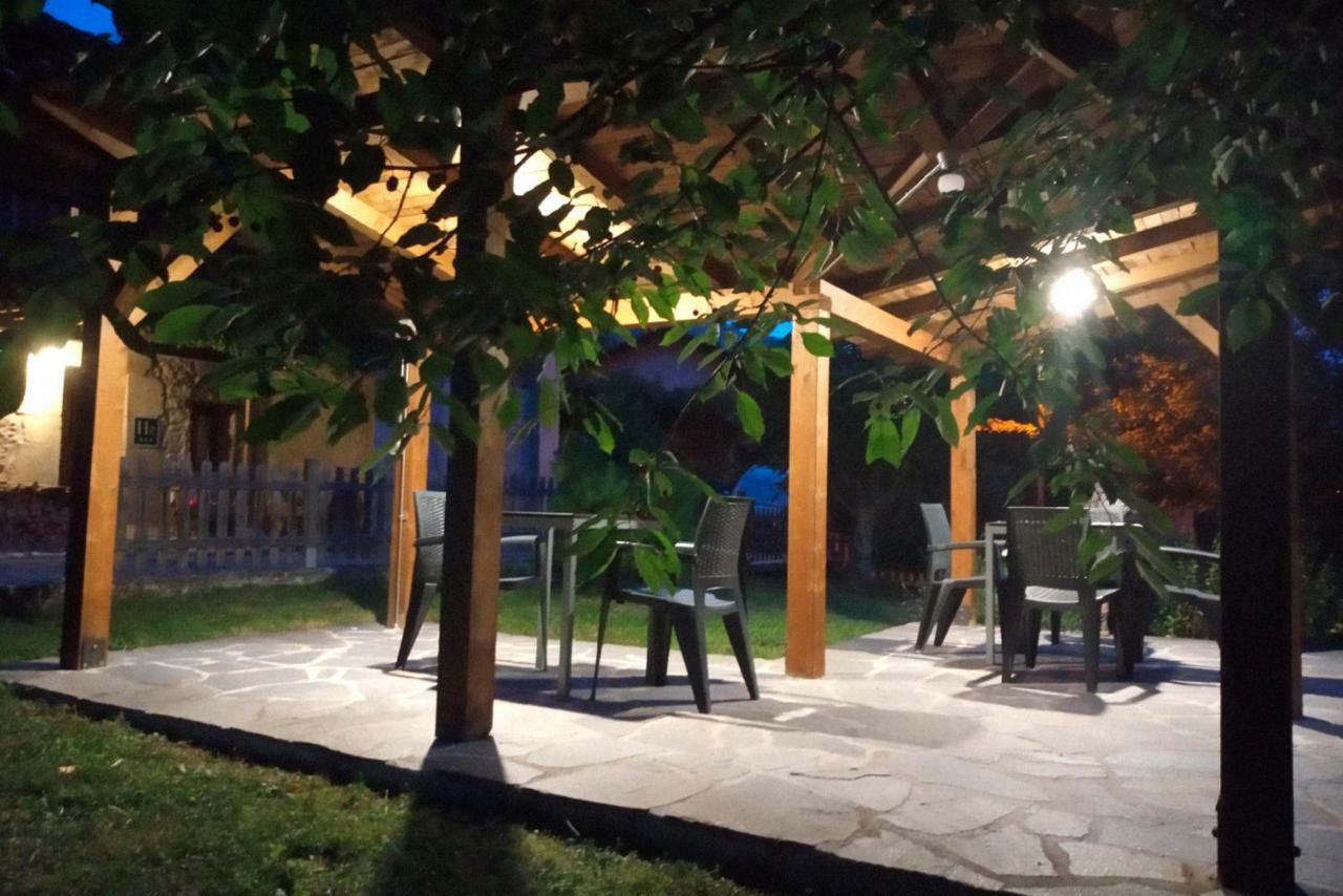 Hotel Rural Llerau Ponga Екстер'єр фото